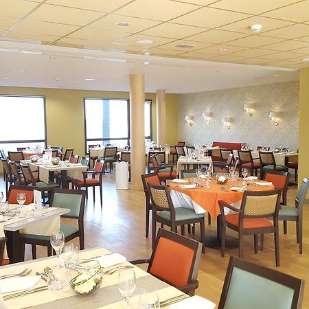 Residence Seniors Domitys Les Hautes Feuilles Reims Luaran gambar