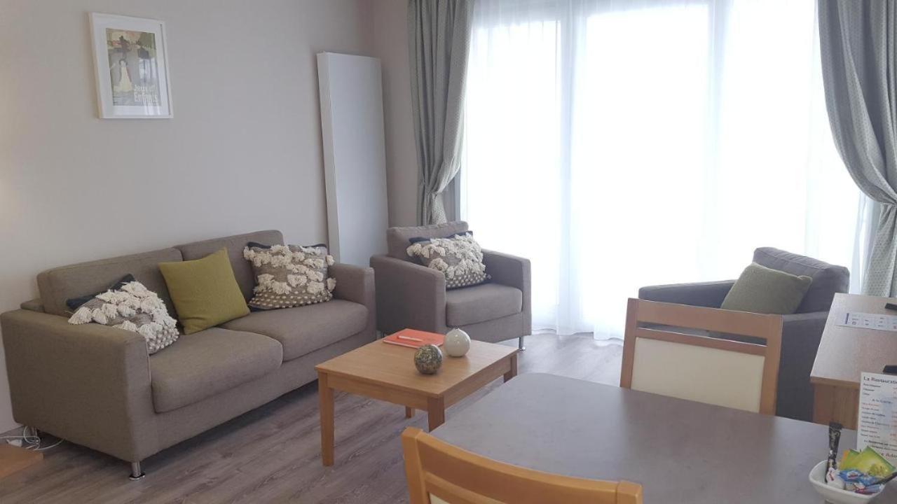 Residence Seniors Domitys Les Hautes Feuilles Reims Luaran gambar