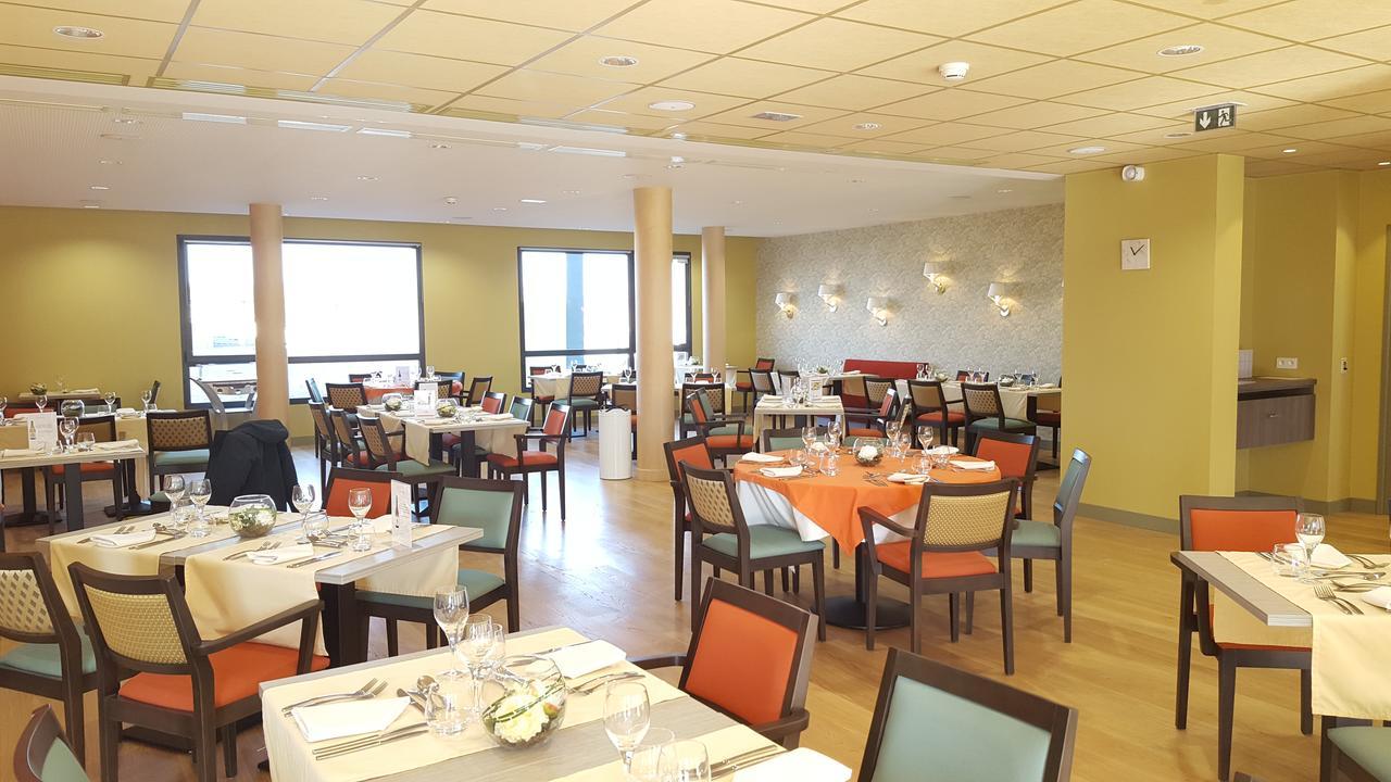 Residence Seniors Domitys Les Hautes Feuilles Reims Luaran gambar